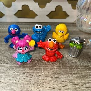 Sesame Street Colorful Character Figures Set